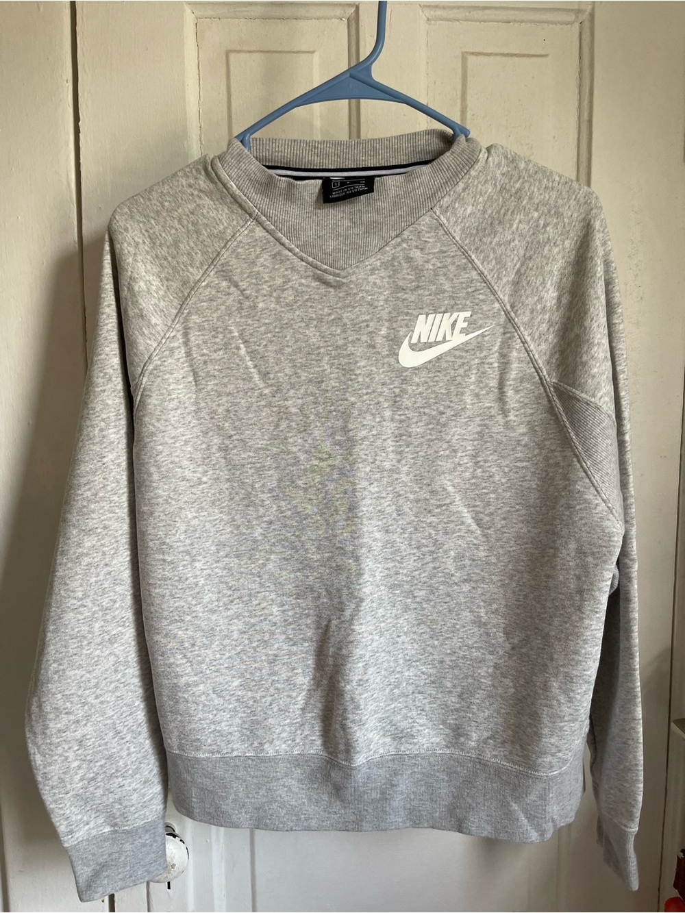 Nike Men’s Light Gray V-Neck Sweatshirt with White Swoosh